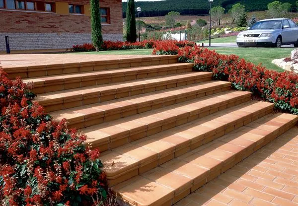 Ступени NATURAL от производителя Gres de Aragon –  фото