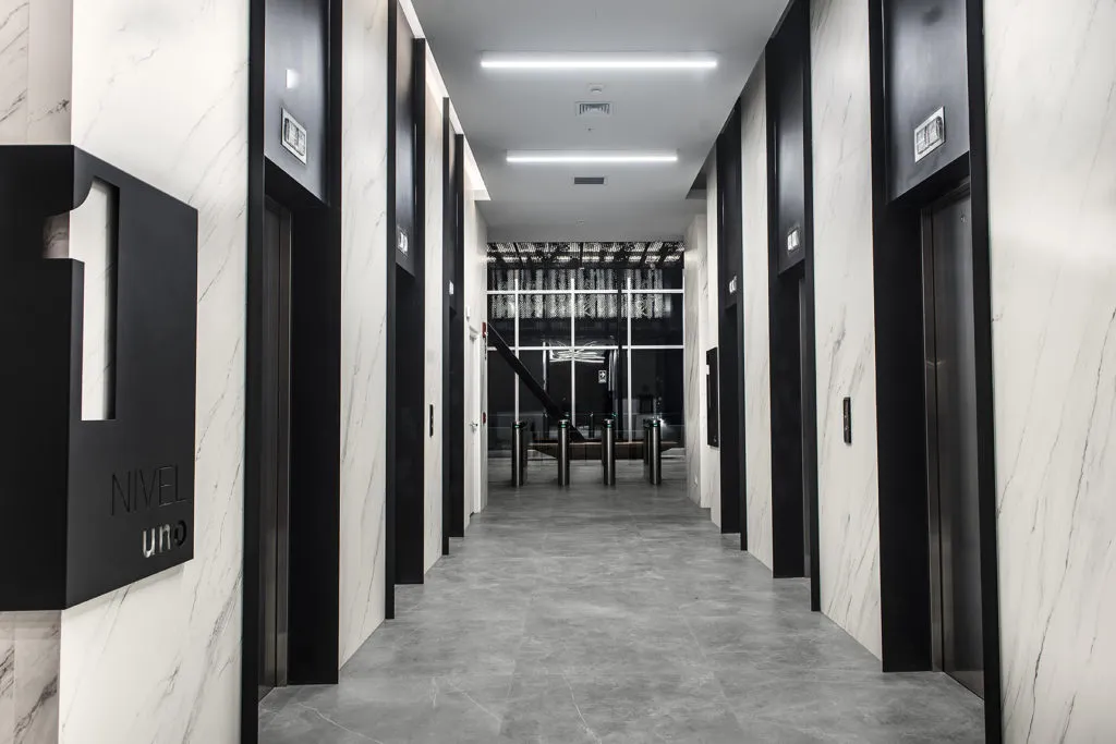 Керамогранит плитка белого цвета в каталоге KERAMODA