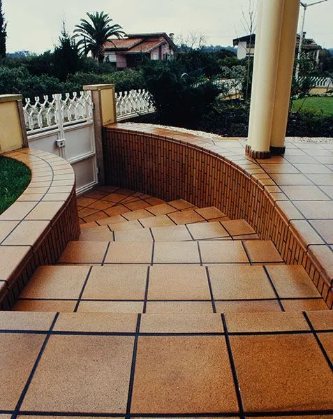 Ступени NATURAL (GB) от производителя Gres de Breda –  фото