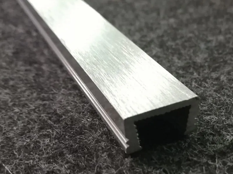 Аксессуары LISTELO от производителя Reymansa –  фото