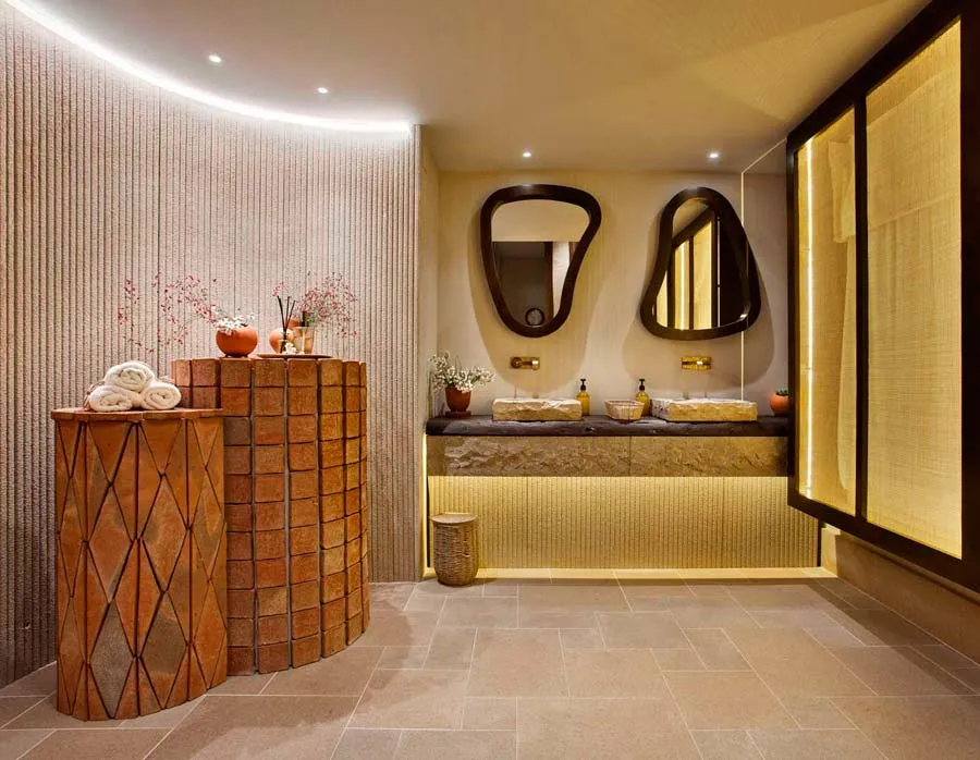 Ванная комната в теплых тонах