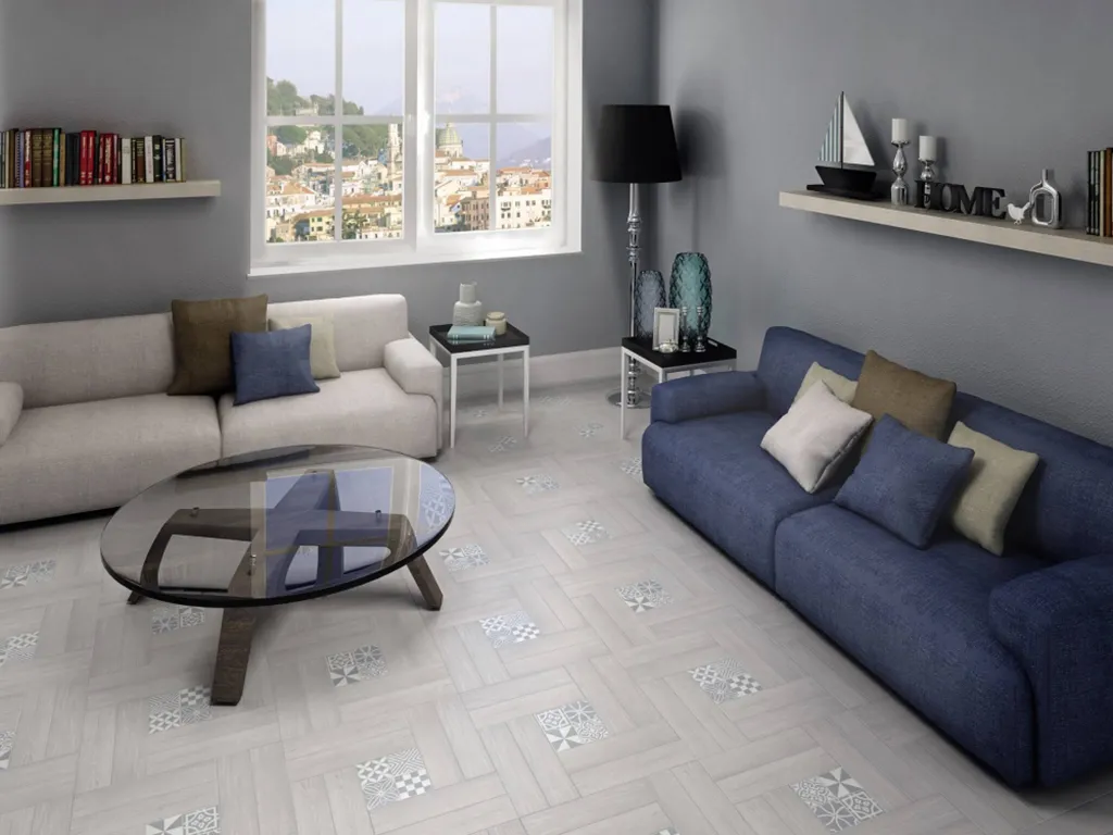 На подъеме деним и классический синий.