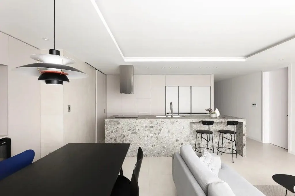 Главные условия для решения задачи – максимально приблизиться к идеальному сочетанию освещения и цветовой гаммы