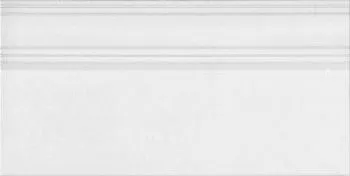 Плинтус Монфорте белый обрезной FME006R