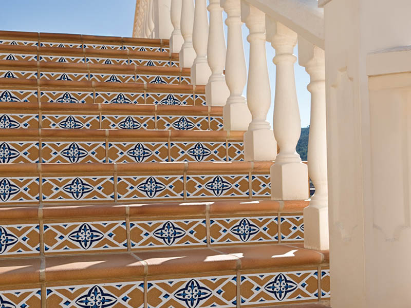 Ступени GRES от производителя Cehimosa –  фото