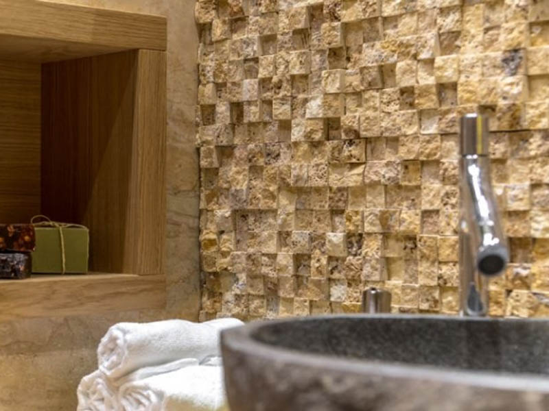 Стеклянная мозаика для ванной комнаты в Москве