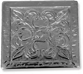 Декоративная латунная вставка "Вензель-серебро"